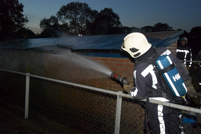 2011/105/GB 20110504a 012 Buitenbrand dugout Badhoevedorp.jpg